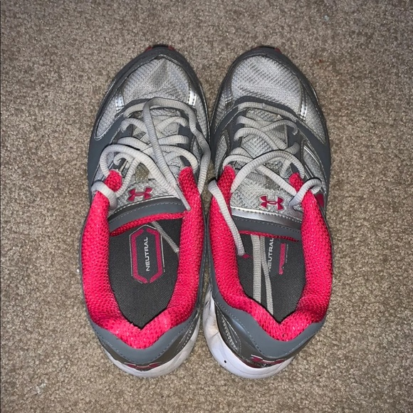 Under Armour Running Sneakers size 7 - Picture 5 of 8